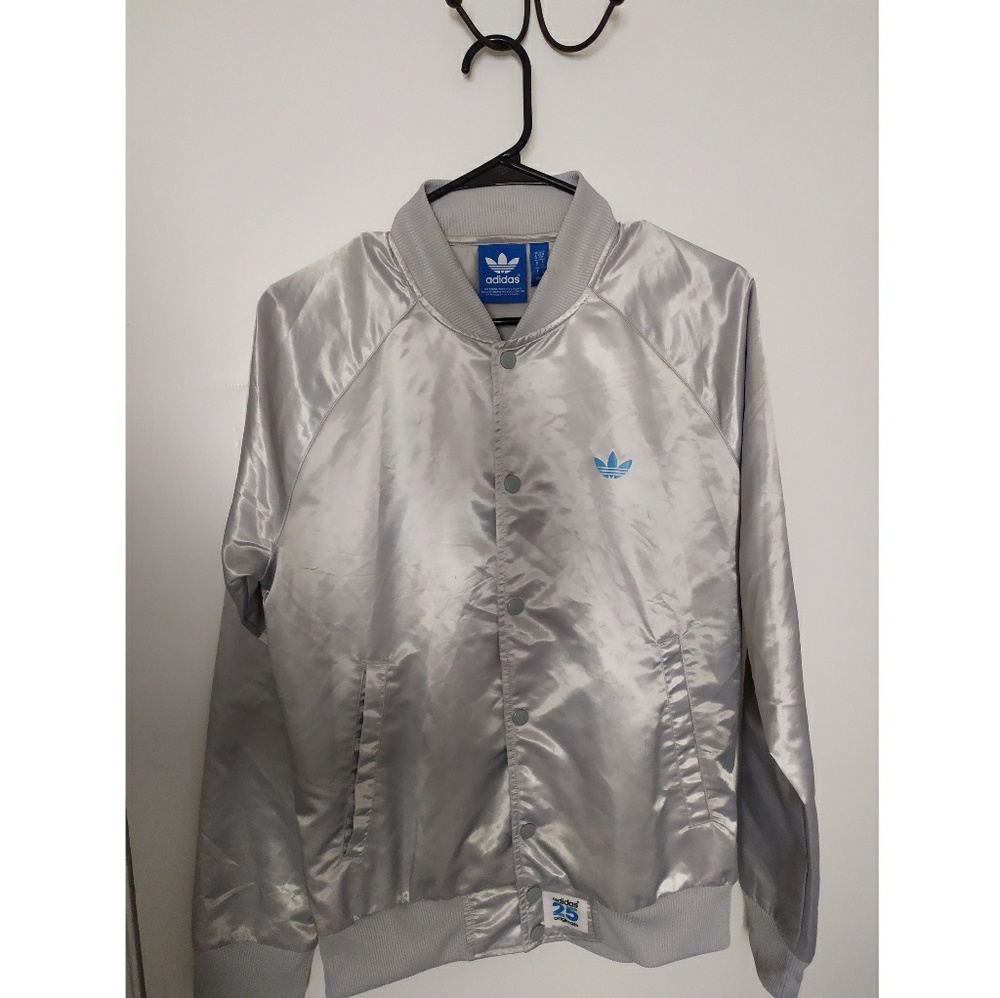 Adidas Silver Bomber